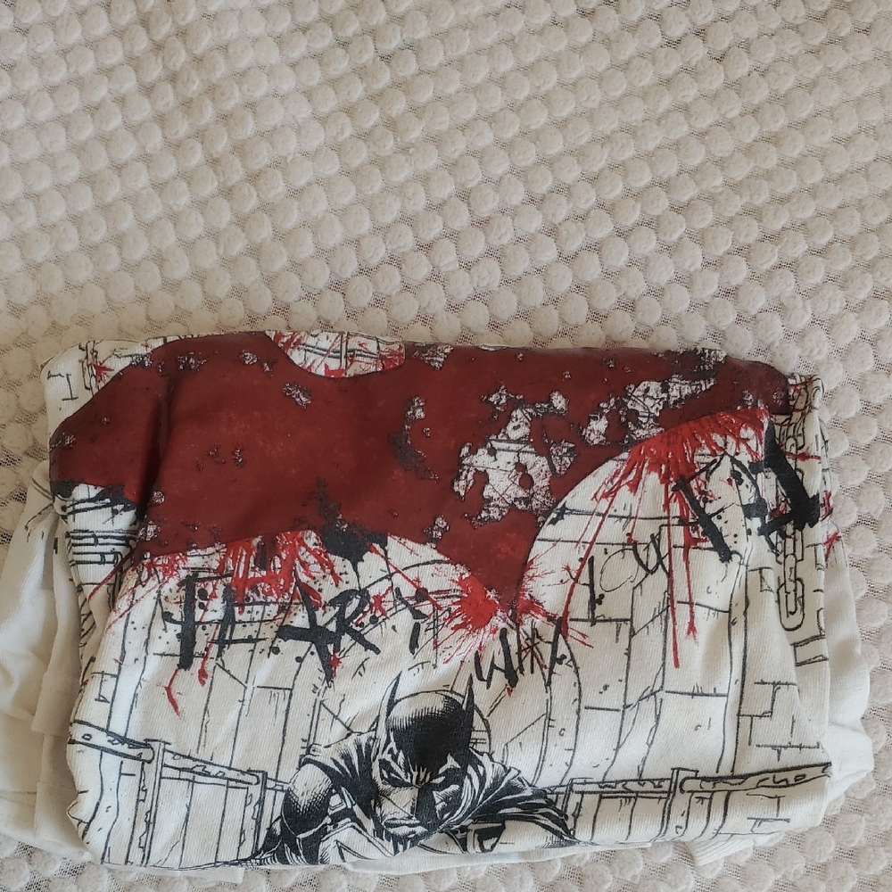 DC Comics The Dark Knight Rises COLLECTABLES T-Shirt Size Large (Mens) - NWOT